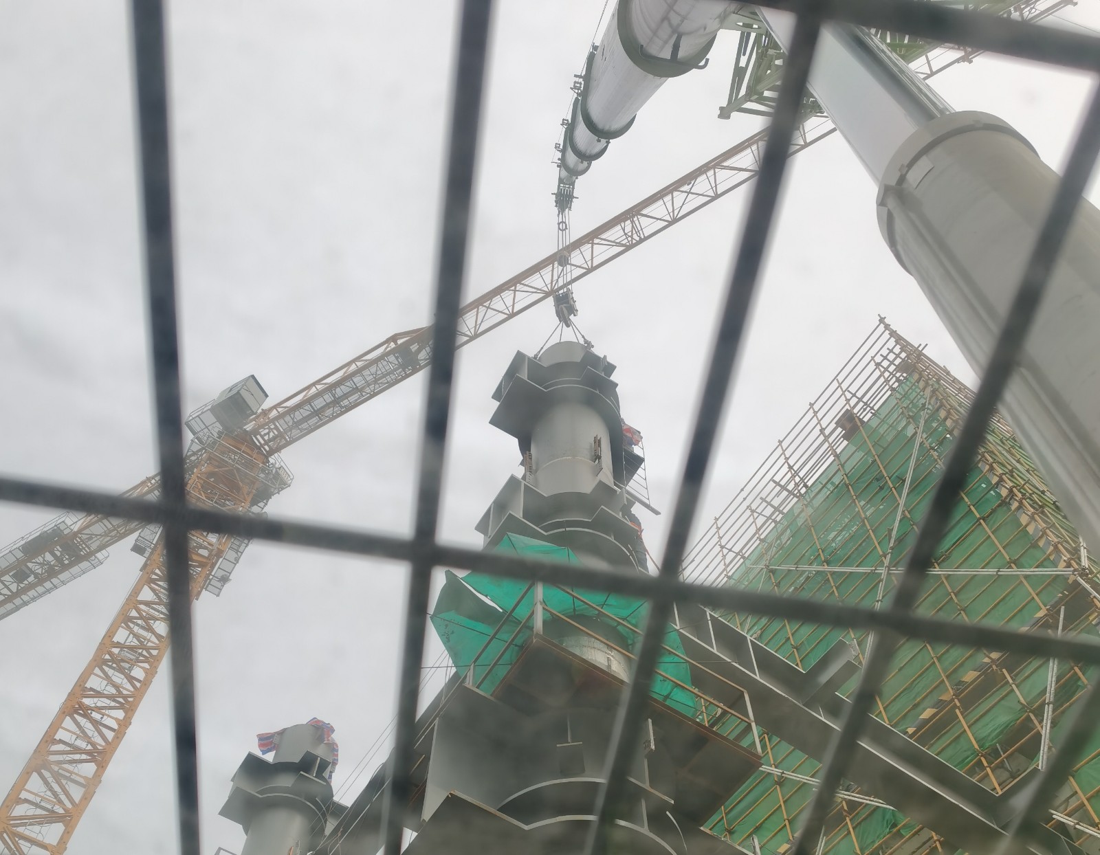 新洲区吊车租赁电话